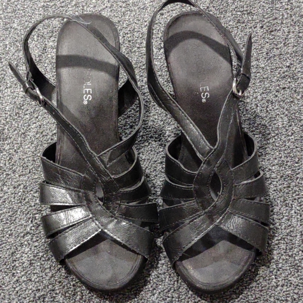 Black wedge sandals